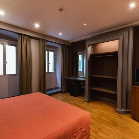 Unicorno Hotel 3*