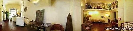 فندق Unicorno 3*